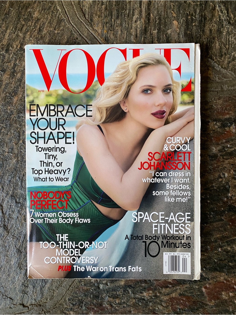 Vintage 2007 Vogue Magazine featuring Scarlett Johansson.